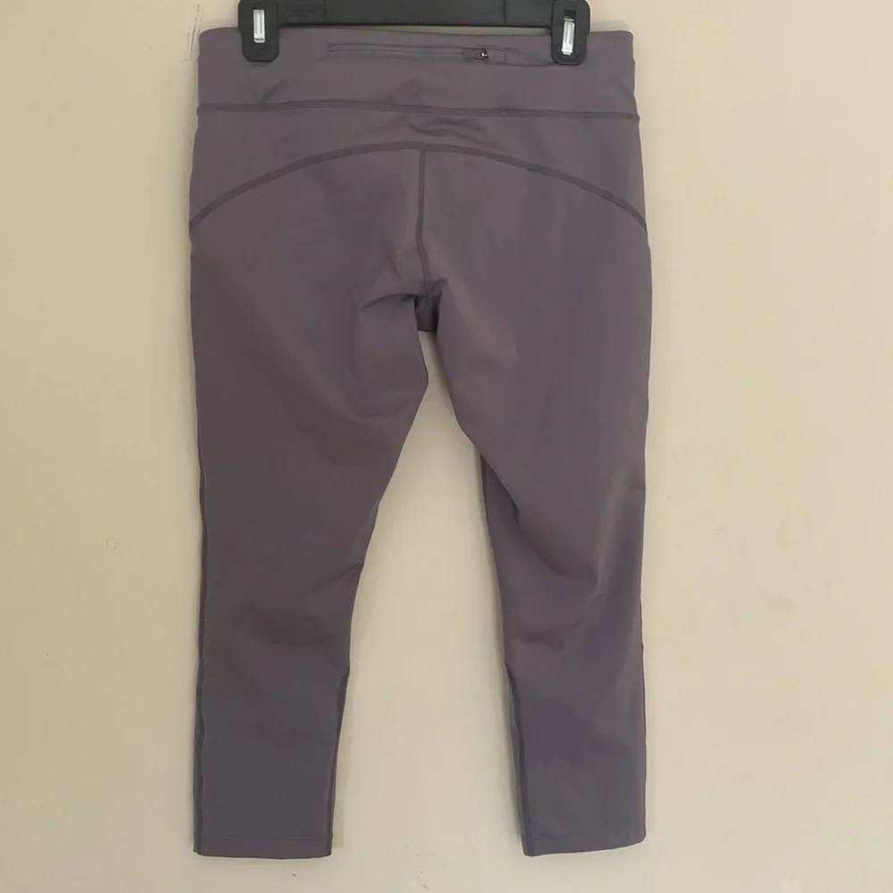 Nike Running gray cropped running tights leggings w/ 2 waistband pockets Sz M